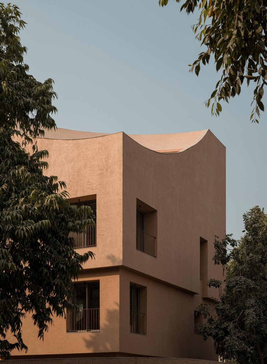 LJ House by Studio Saransh