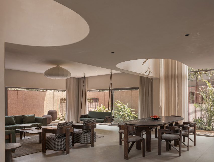 LJ House by Studio Saransh