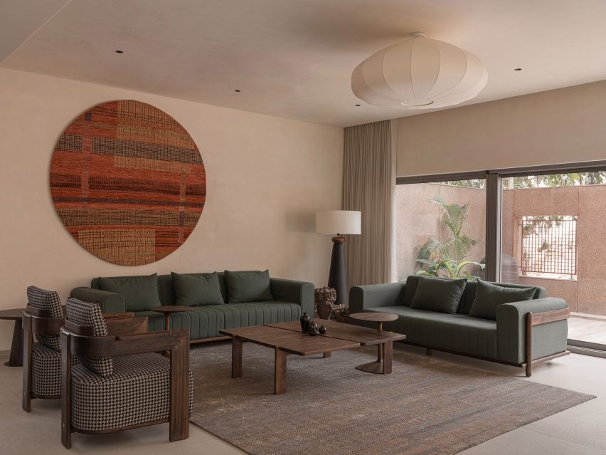 LJ House by Studio Saransh