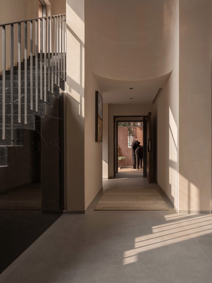 LJ House by Studio Saransh