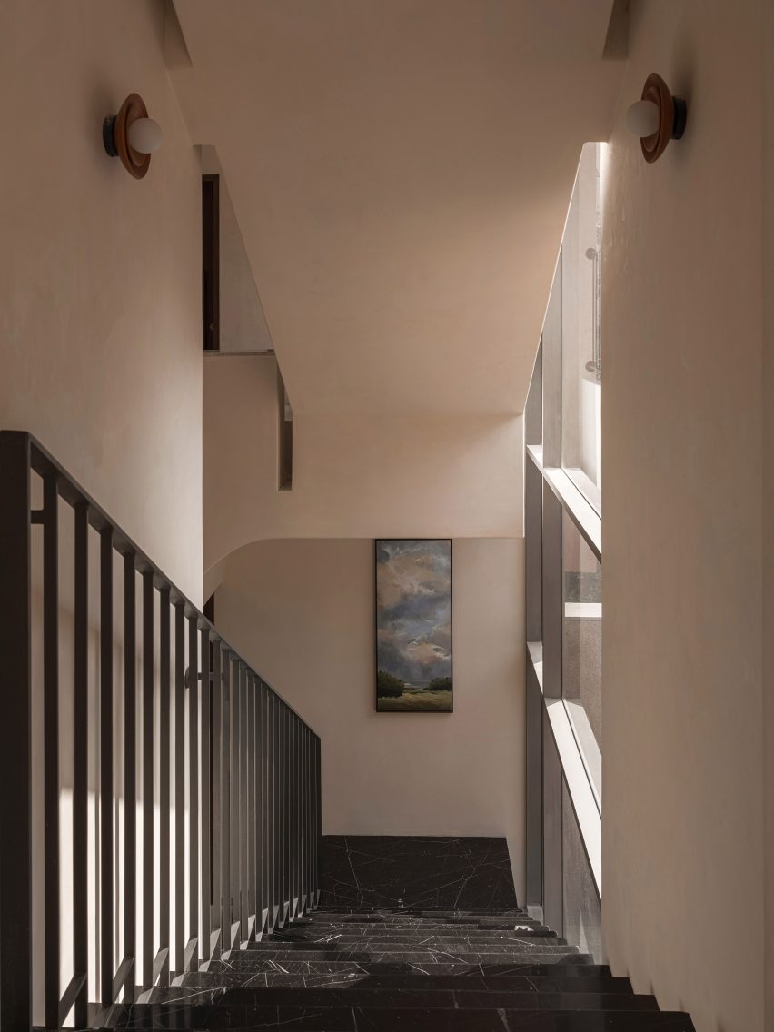 LJ House by Studio Saransh