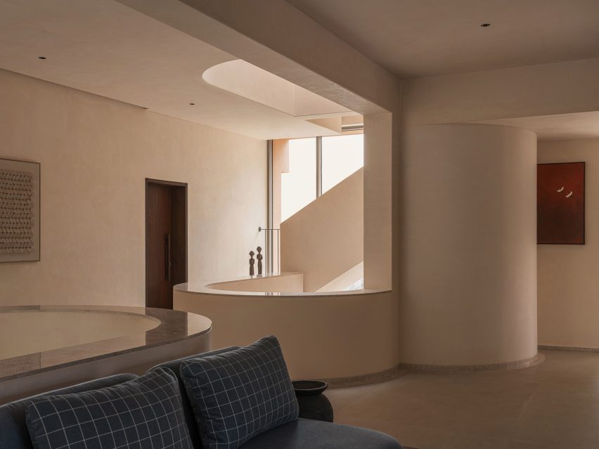 LJ House by Studio Saransh
