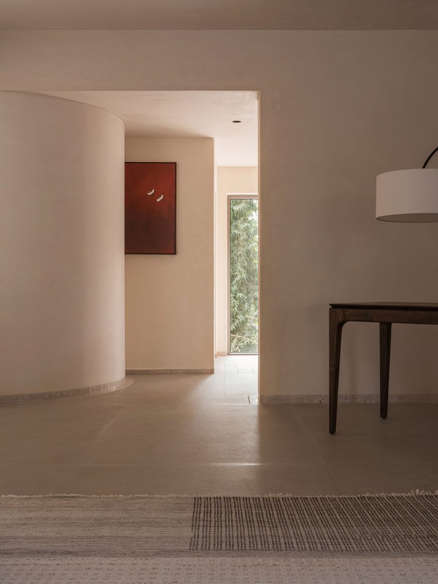 LJ House by Studio Saransh