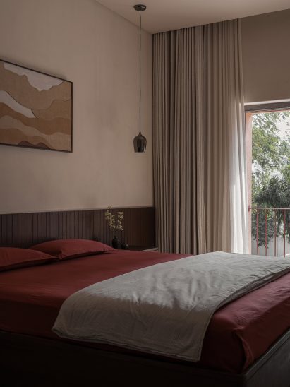 LJ House by Studio Saransh bedroom