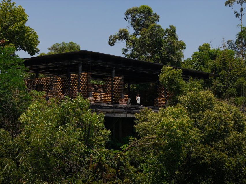 Nanhai Buddha Pavilion by DoDesign