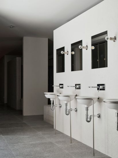 Sinks in factory changing rooms in San Sebastian by Ortega Diago