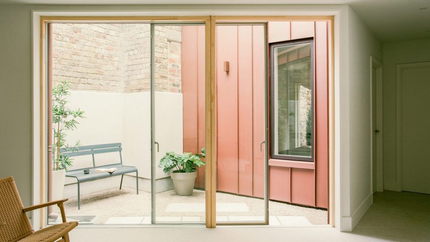 House with a pocket garden courtyard