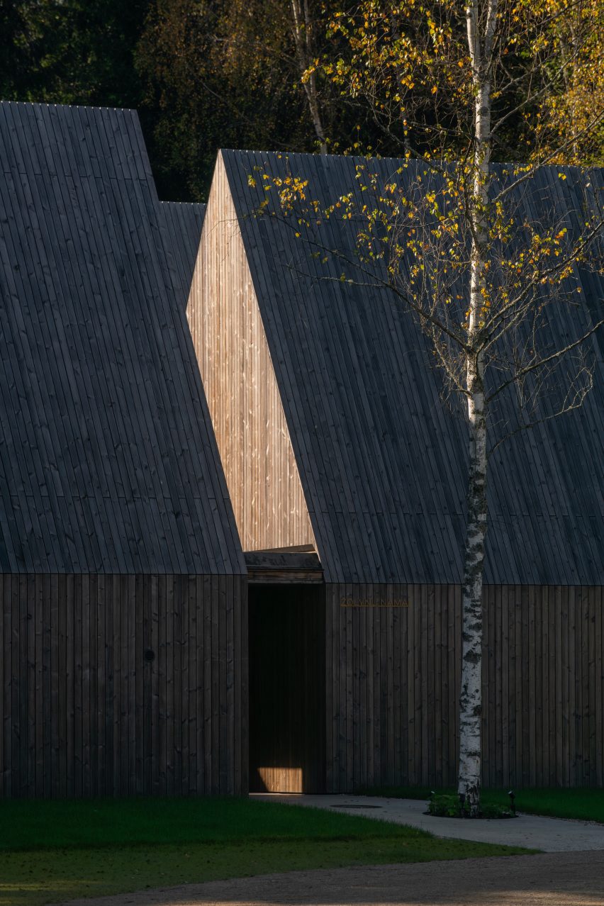 Sanctum nature retreat by Arches
