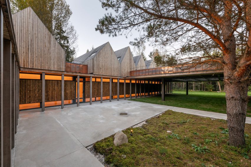Sanctum nature retreat by Arches