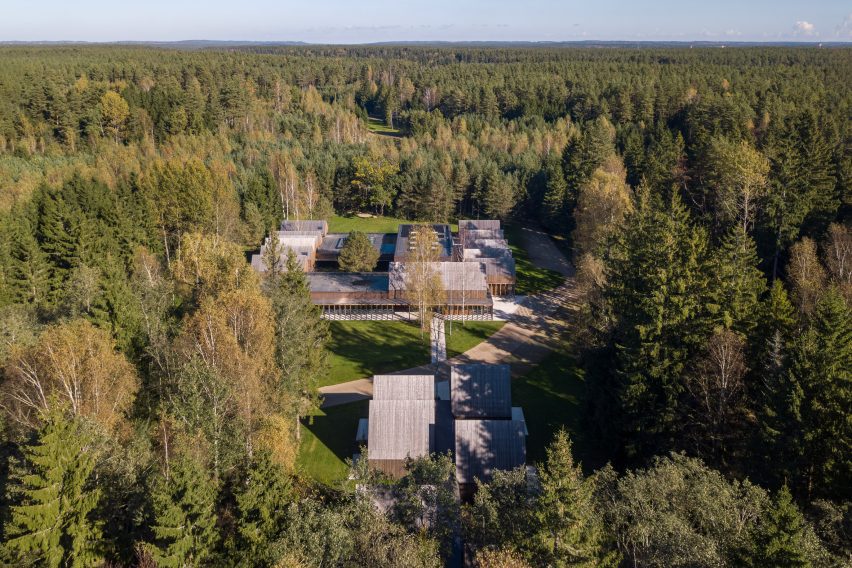 Sanctum nature retreat by Arches