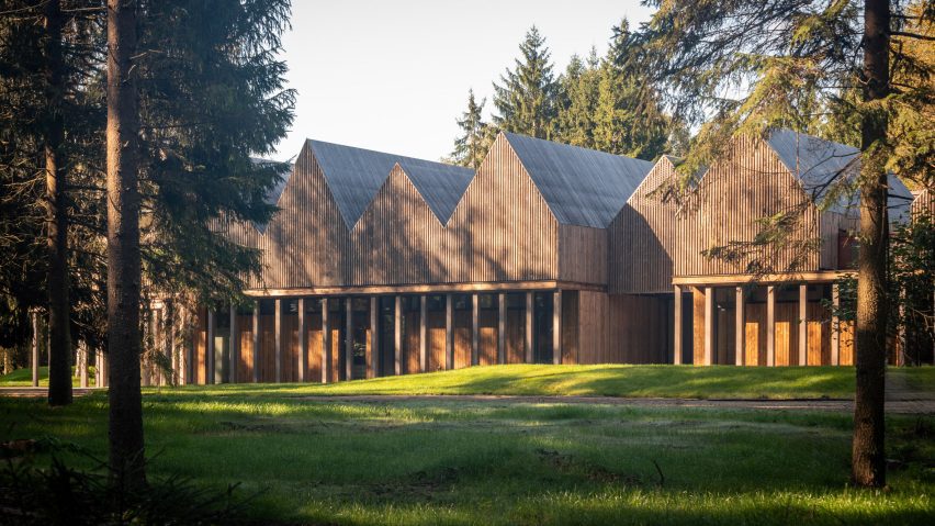 Sanctum nature retreat by Arches