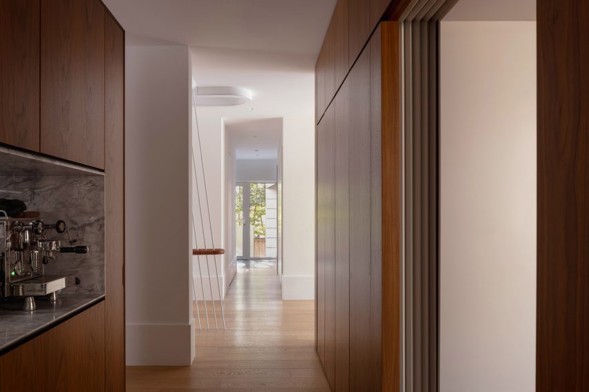 Snider House by Giannone Petricone Associates
