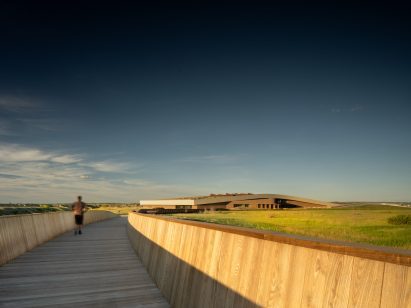 Broadwalk over rolling hills