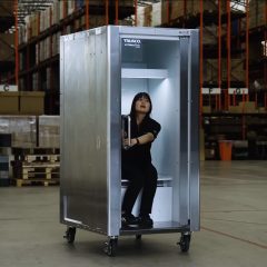 Do Hiemon Box personal cooling booth by SDRS and Trusco Nakayama