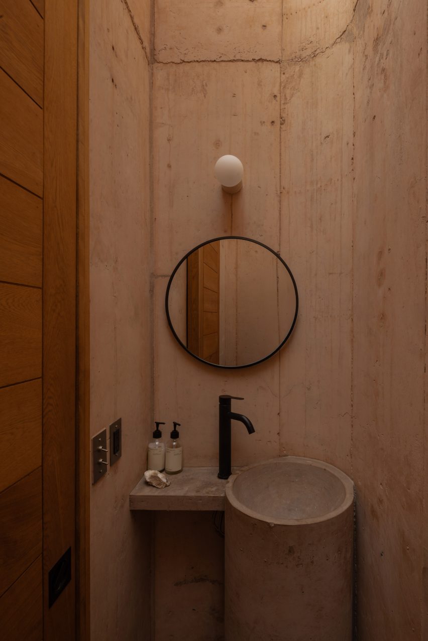 Casa Diez Pies by Studio Font