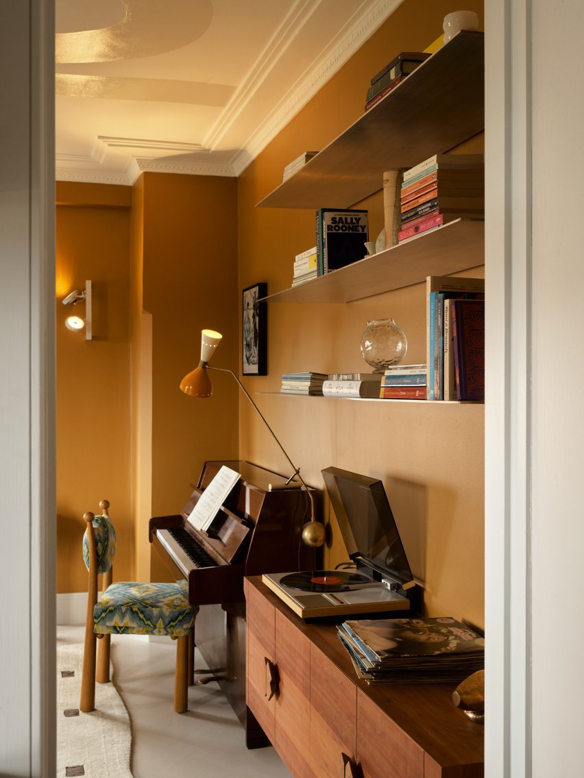 Art deco apartment in Sydney
