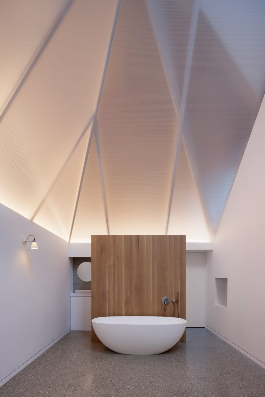 Uufie Belfountain House