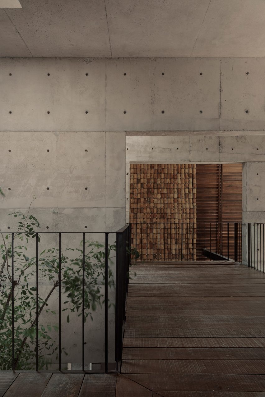 Waankarn by Studio Locomotive