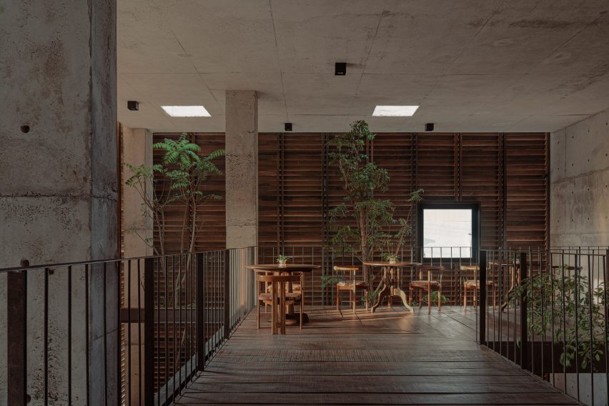 Waankarn by Studio Locomotive