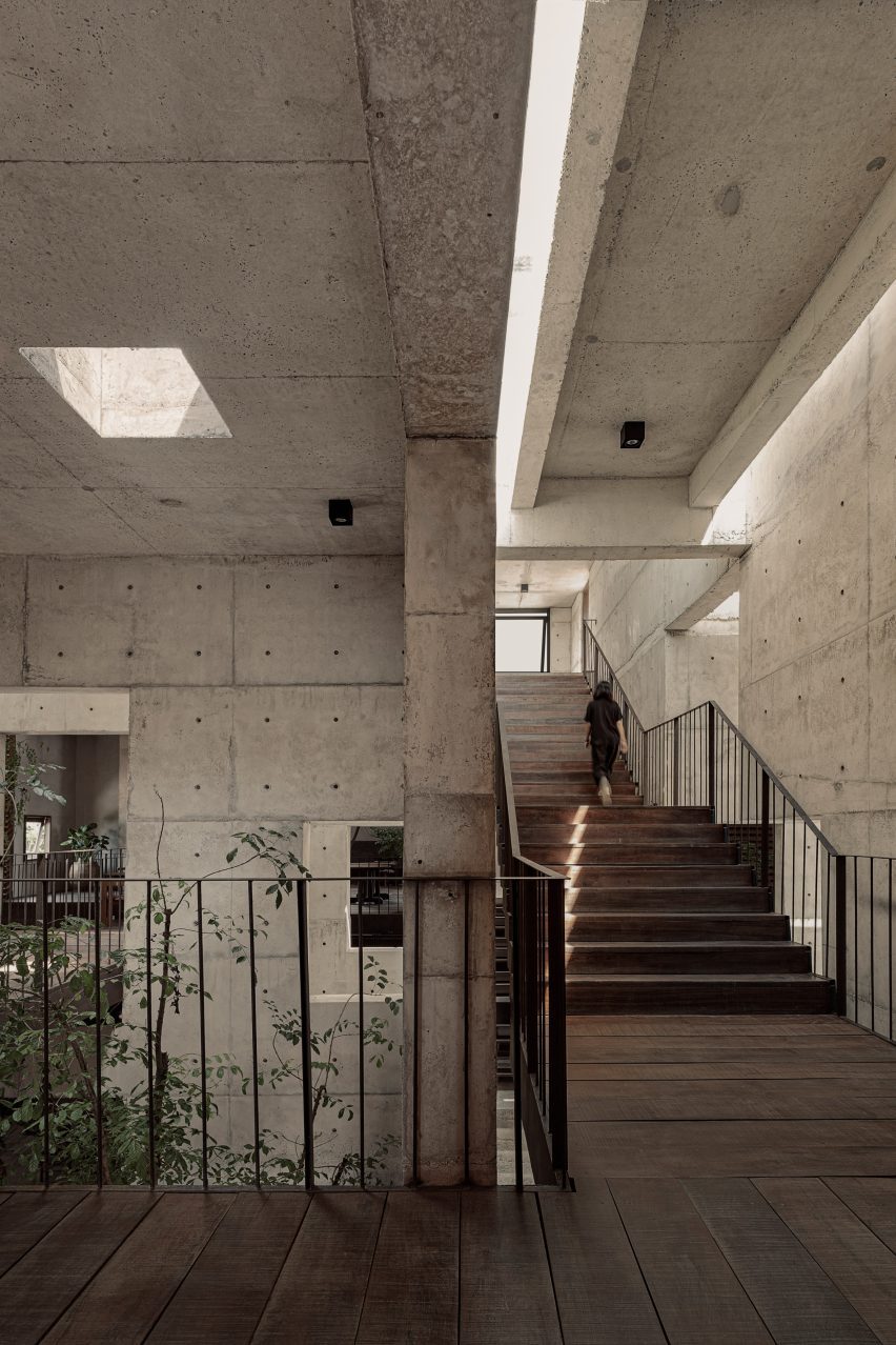 Waankarn by Studio Locomotive