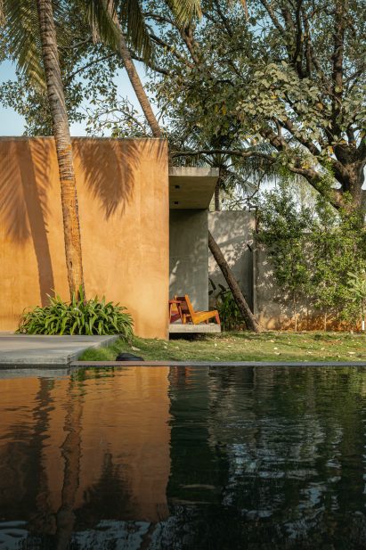 Aalok Farmhouse by Nodecraft Studio