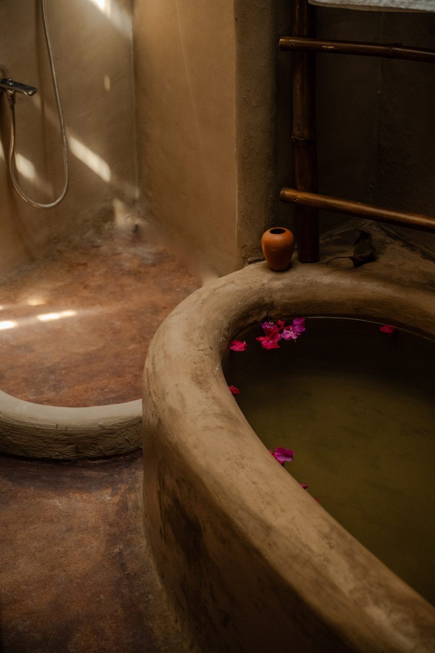 The Earthen Retreat by AKSH Architects