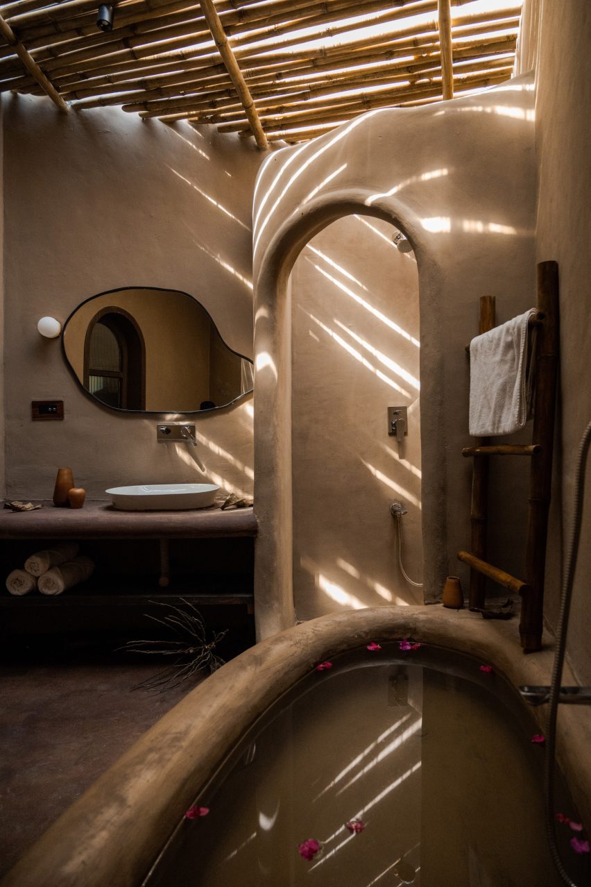 The Earthen Retreat by AKSH Architects