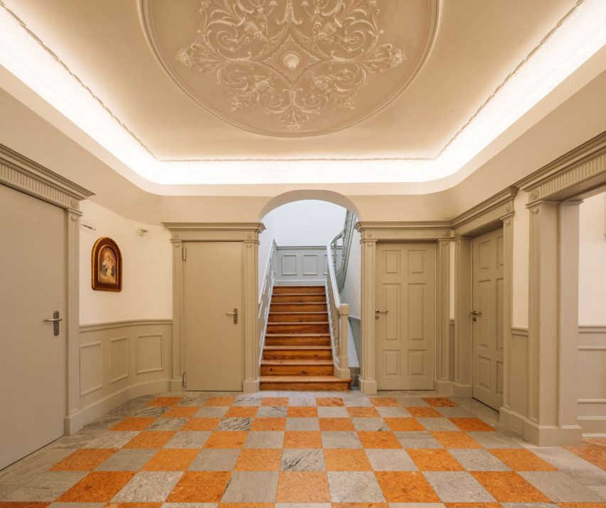 Colégio de Santa Maria by António Costa Lima Arquitectos