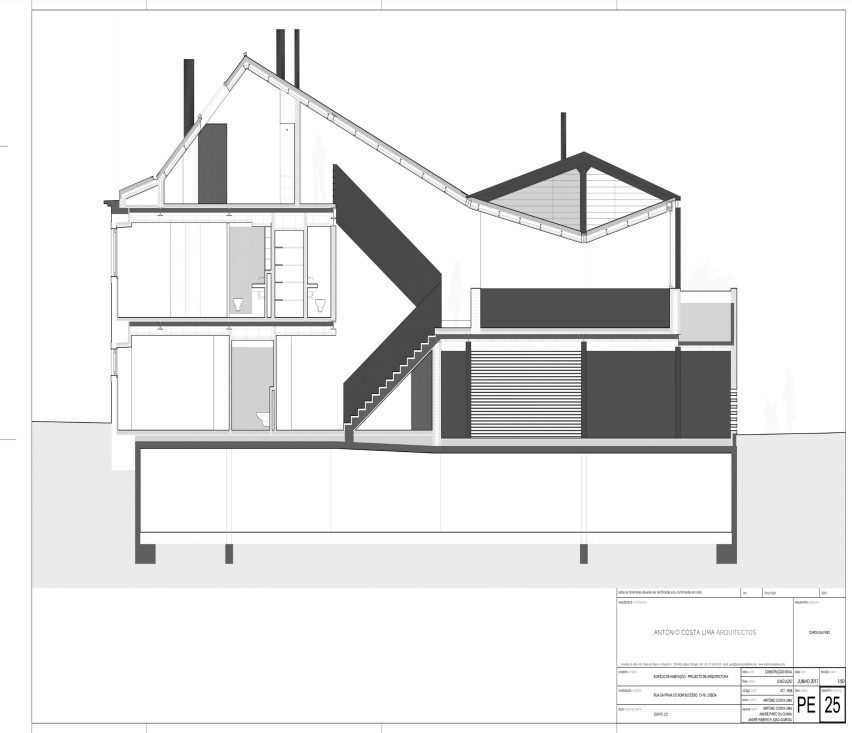 Section of Praia do Bom Sucesso by António Costa Lima Arquitectos