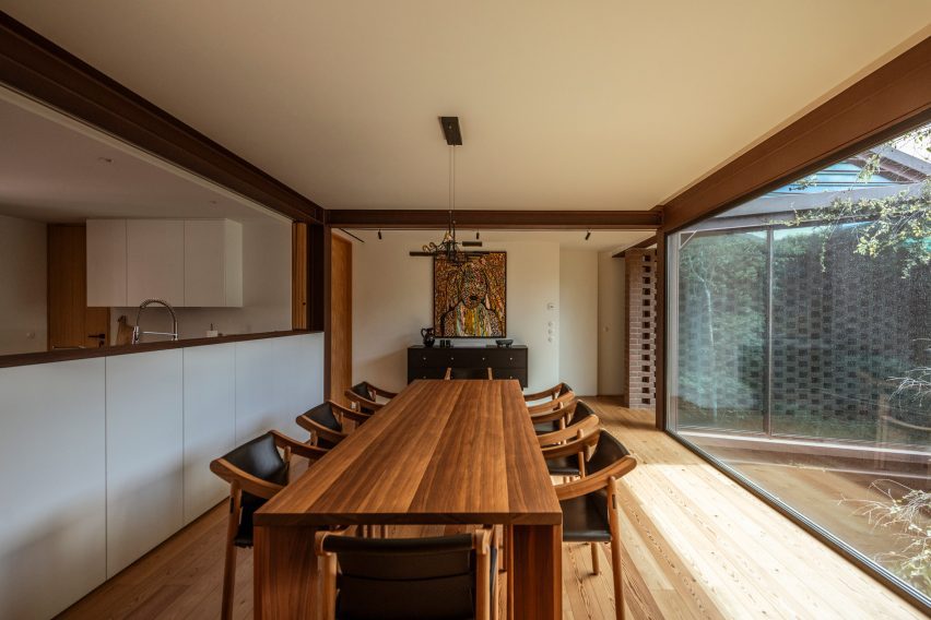 Praia do Bom Sucesso by António Costa Lima Arquitectos