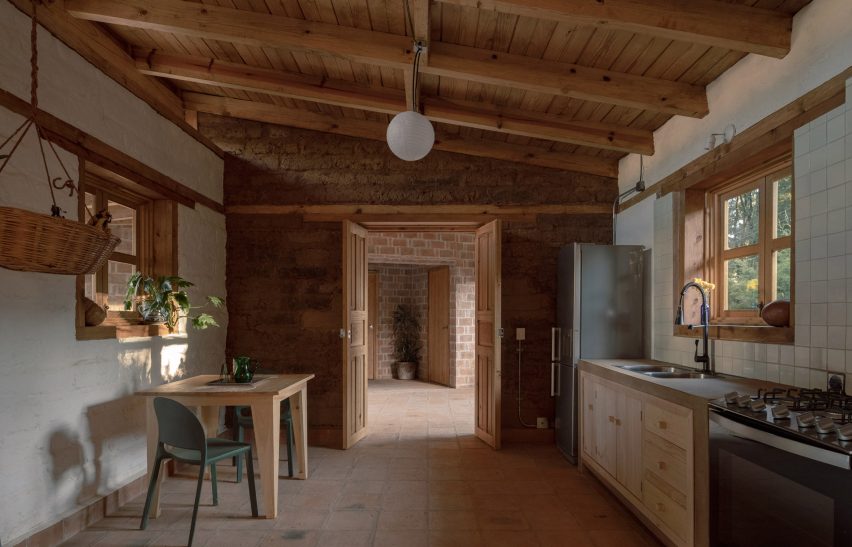 Casa Estelí by Colar