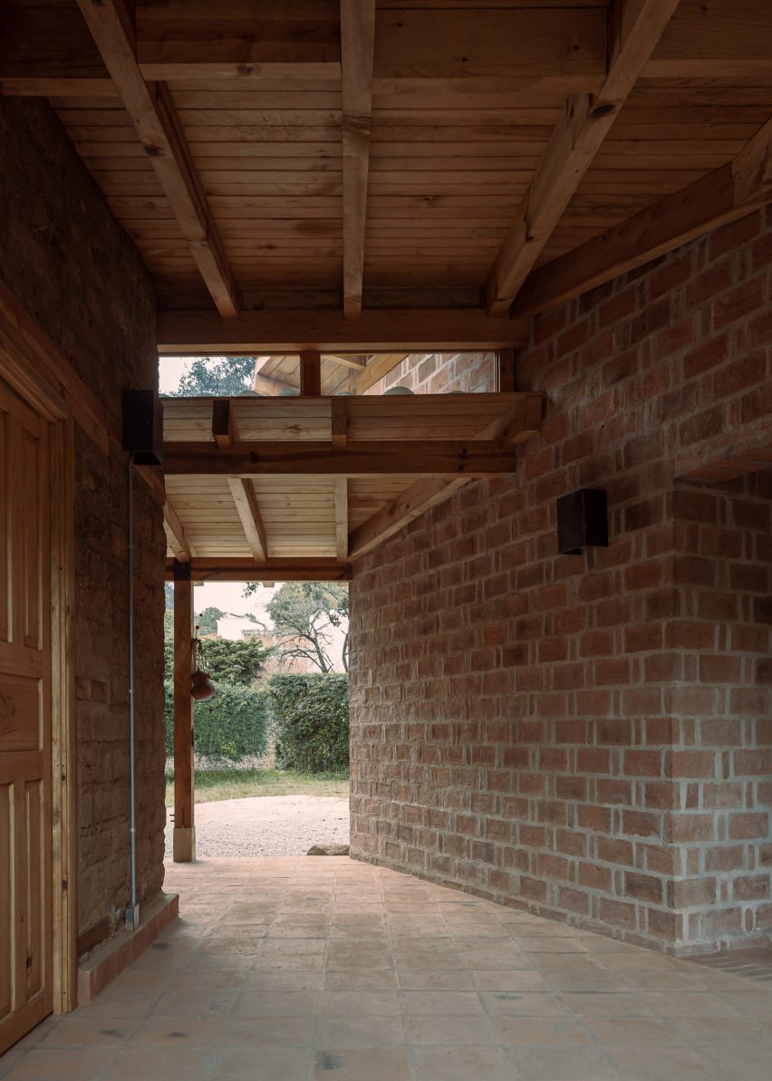 Casa Estelí by Colar