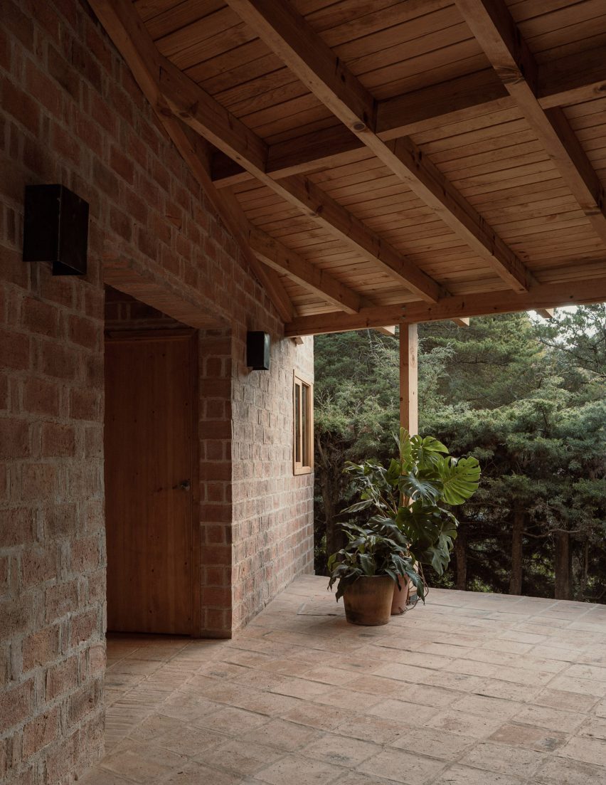 Casa Estelí by Colar