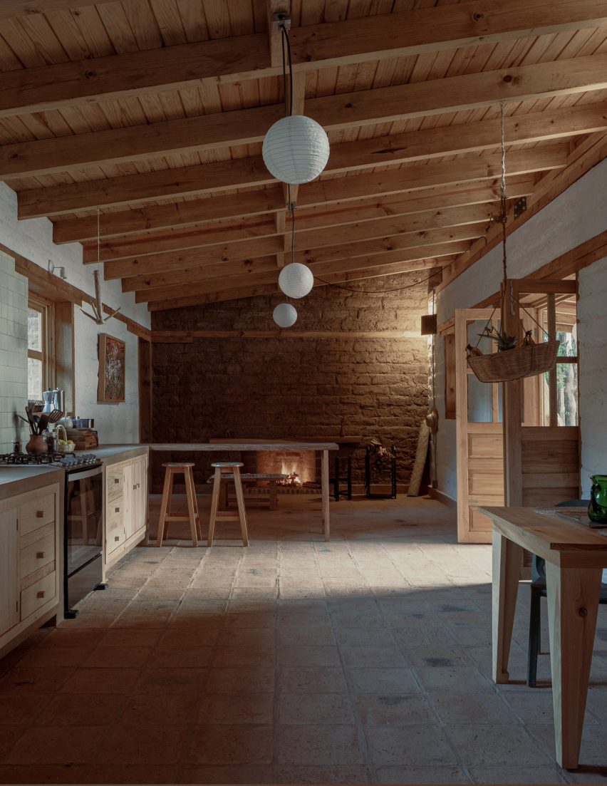 Casa Estelí by Colar