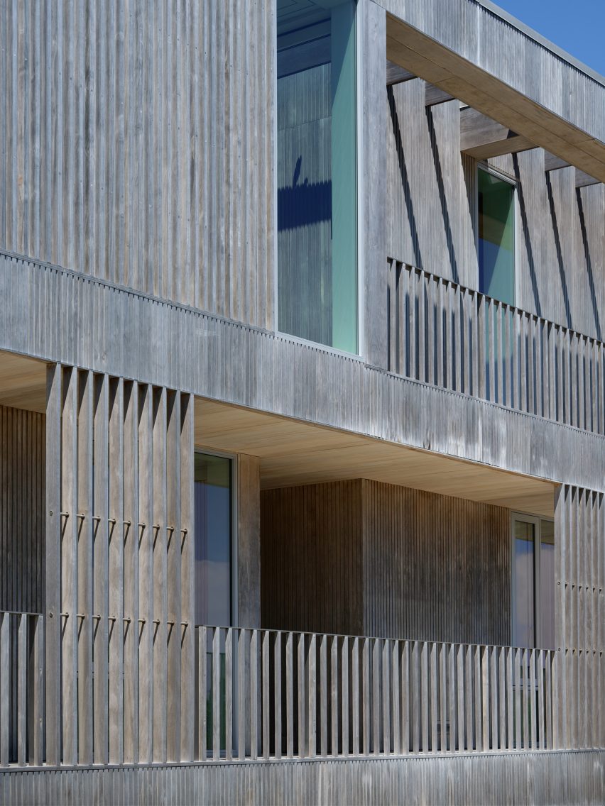 Dune House in Delaware by Ziger Snead