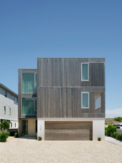 Dune House in Delaware by Ziger Snead