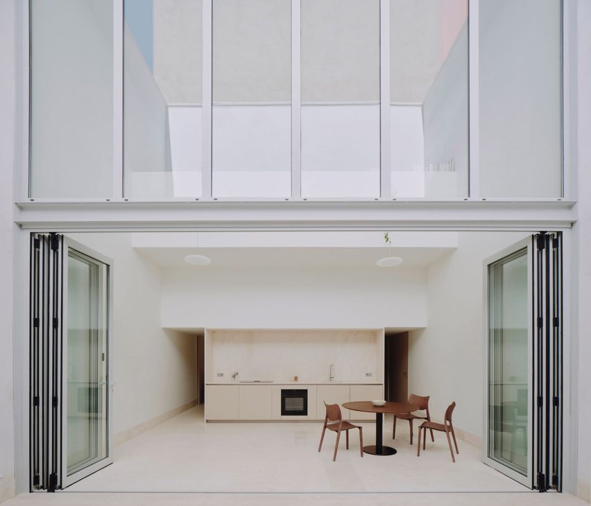 Casa Nido by Iterare Arquitectos