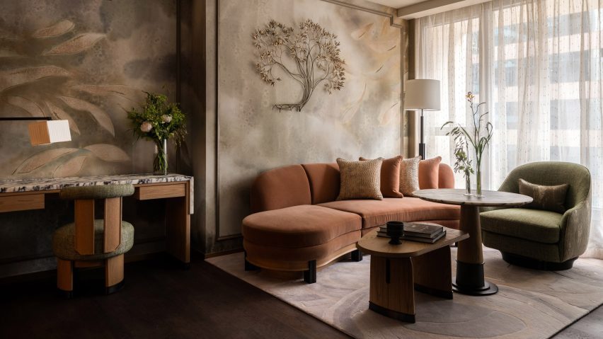 Mandarin Oriental The Landmark Hong Kong by Joyce Wang Studio