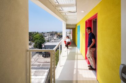 Loma Verde colourful apartments LA