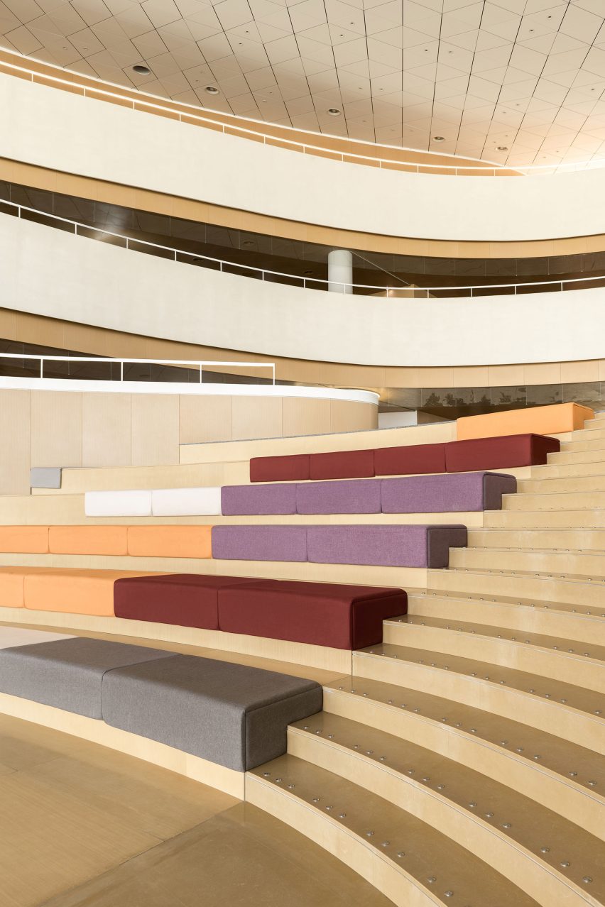 Xi’an Public Library by HONG Designworks