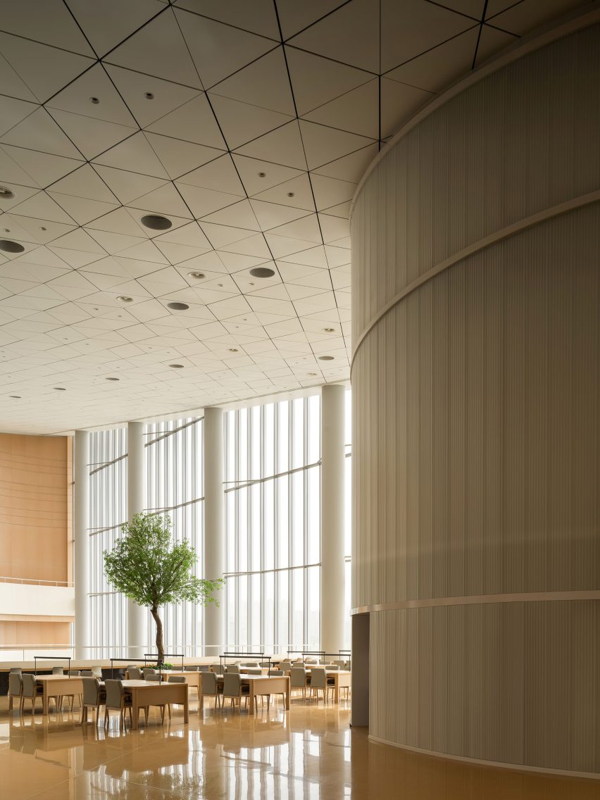Xi’an Public Library by HONG Designworks