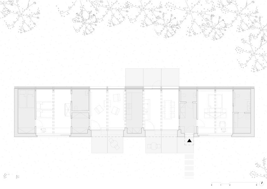 Plan of Modular home with sloping facade by Papundekl Architects