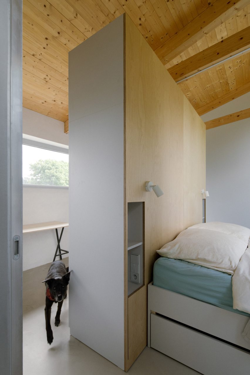 Modular home with sloping facade by Papundekl Architects
