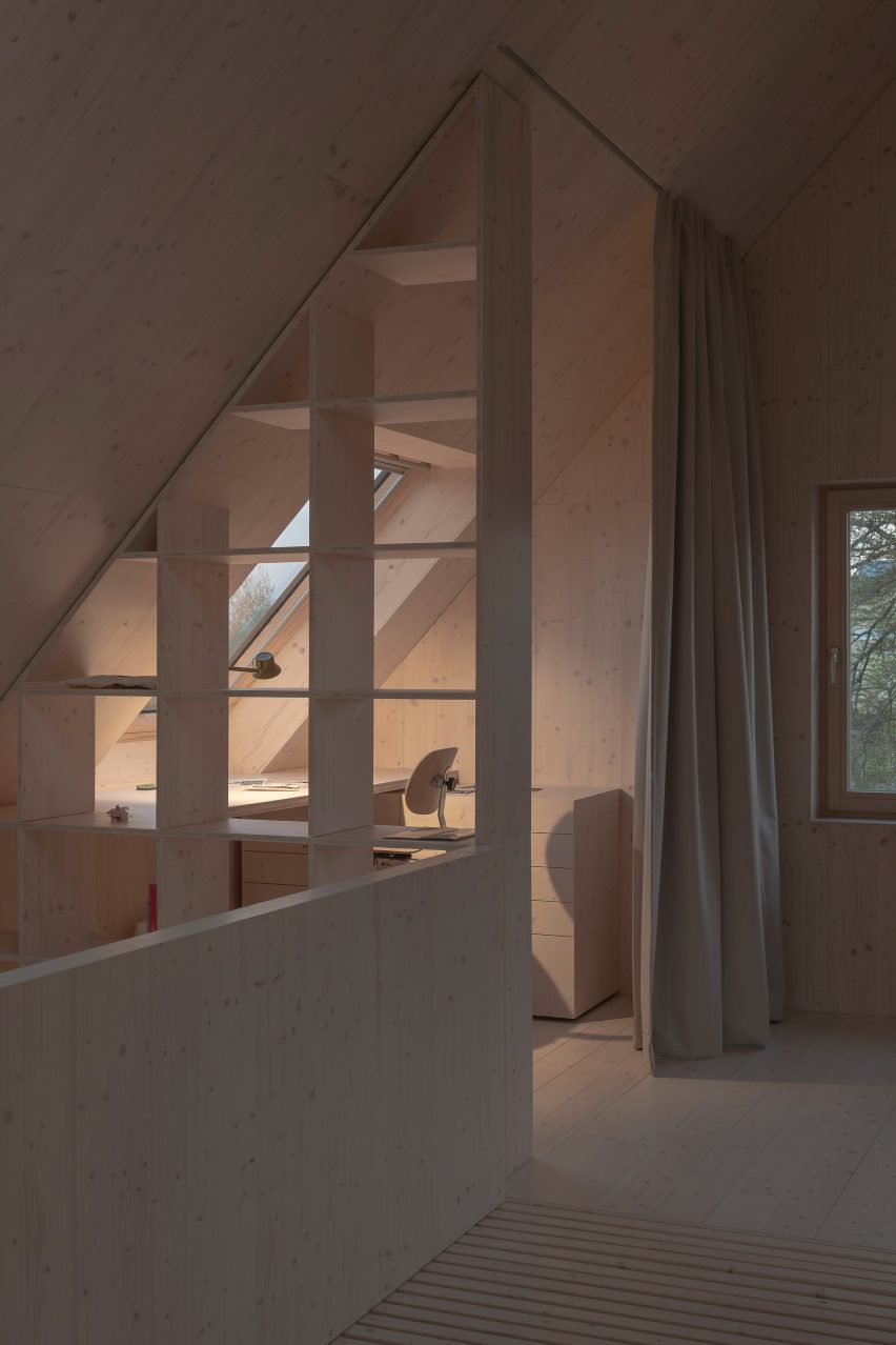 Husárik Hut by Oatelier
