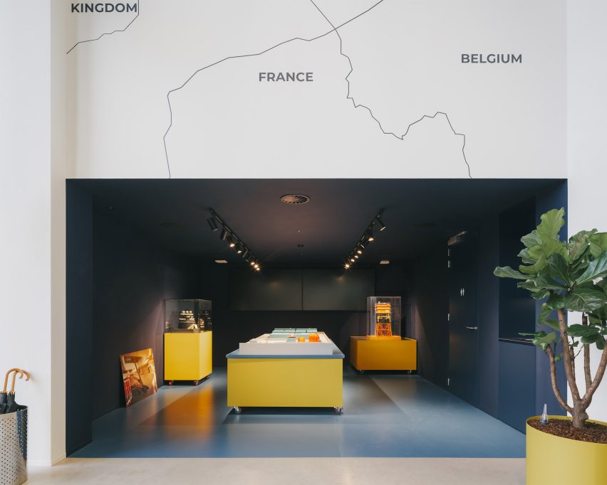 Elia service centre in Ostend by OYO Architects