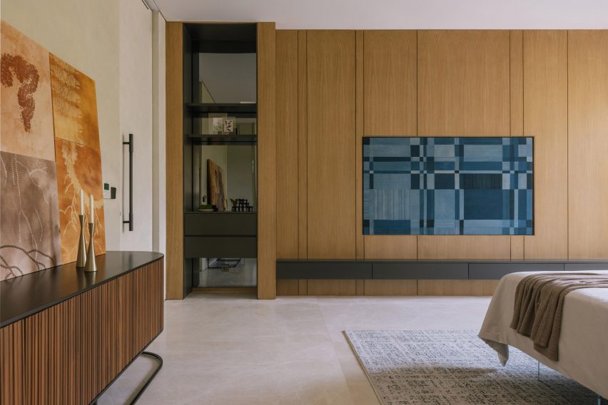 Split Mass Residence by K-Thengono Design Studio