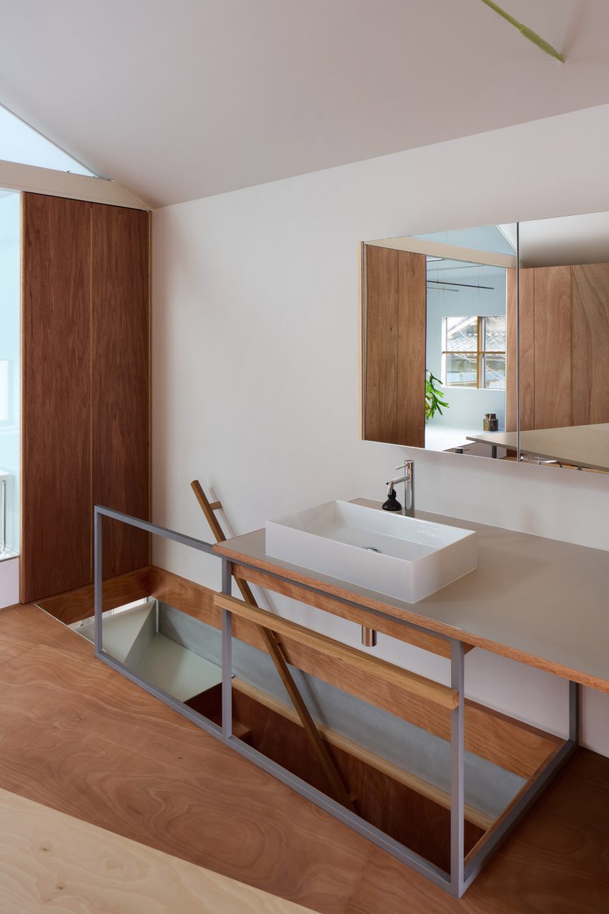 House in Shichiku by Tato Architects