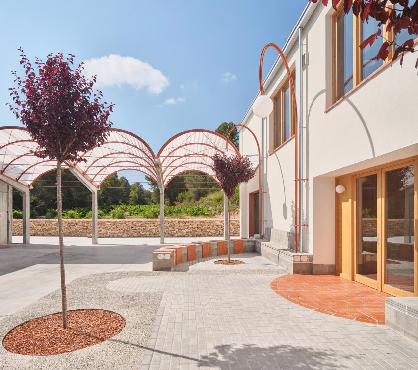 Tuvatextil by NUA arquitectures