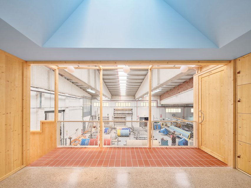 Tuvatextil by NUA arquitectures