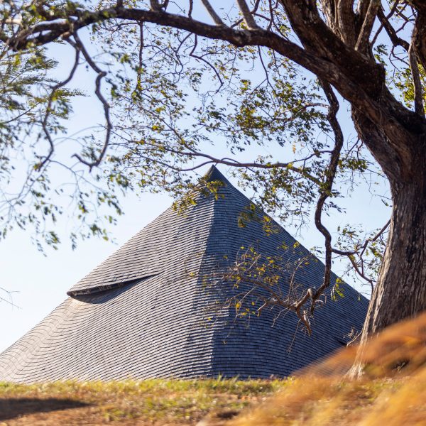 Maloca Yoga Pavilion Tierramor (Guanacaste, Costa Rica) by Ibuku Studio